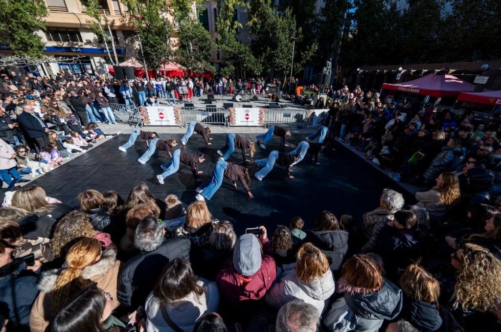 Celebració del Calçofest 2025 a Valls. Actuacions al Pati amb motiu dels actes del Calçofest Matí